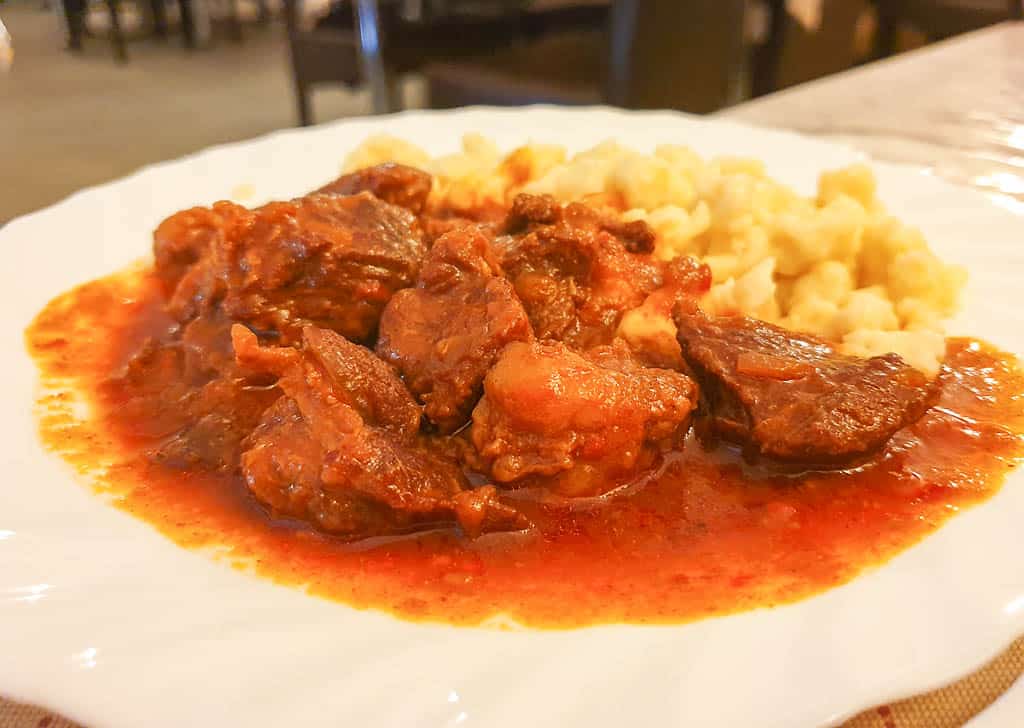 places to eat goulash in Budapest