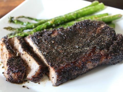 Step FEATURED Coffee Crusted Steaks 700x467 1