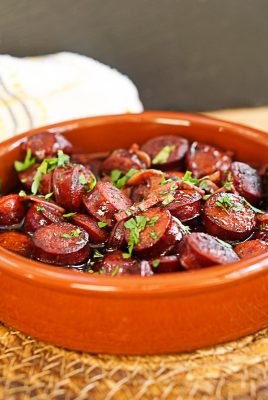 Chorizo Al Vino Tinto Recipe - Spanish Chorizo In Red Wine