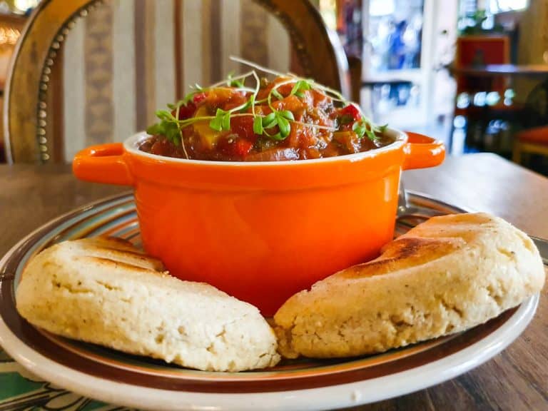 Food Guide What To Eat In (40+ MustEat Dishes)