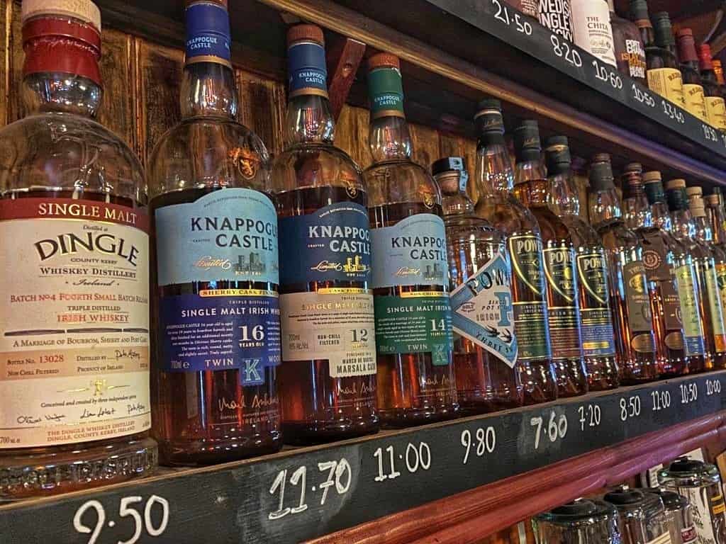 Irish Whiskey Guide How To Drink Whiskey In Ireland