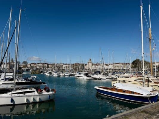 Can AI plan a trip itinerary?
