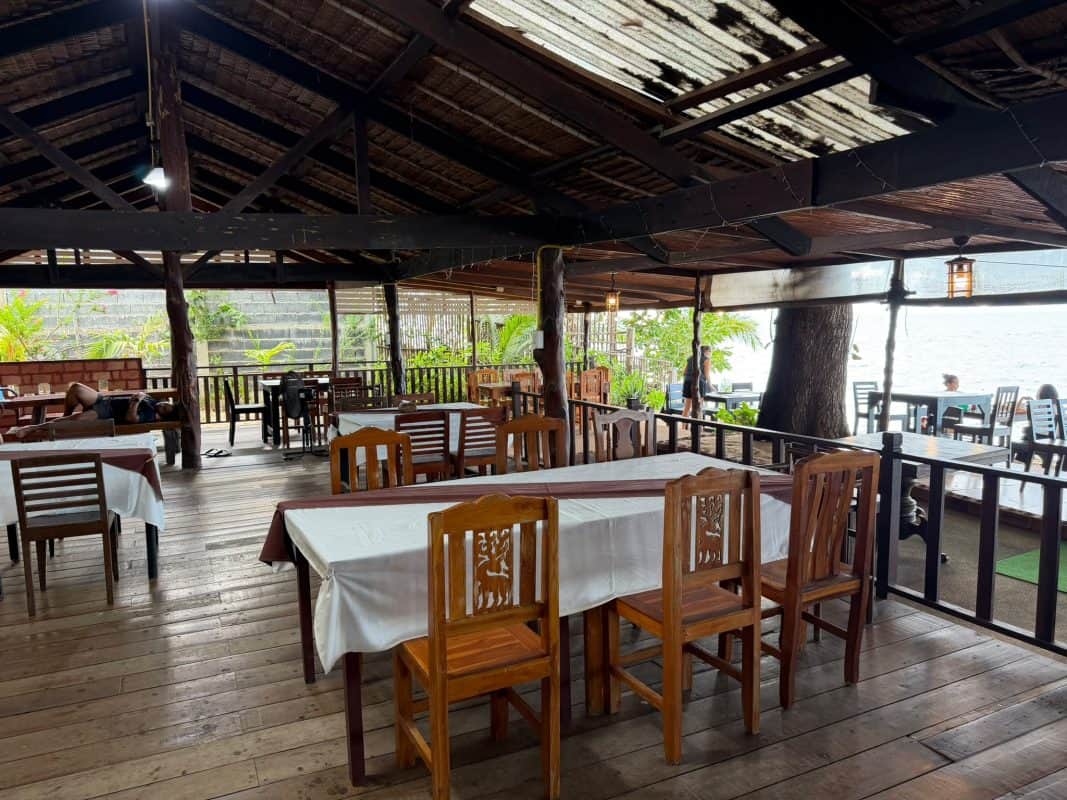 dining room at Jun Hom Seafood