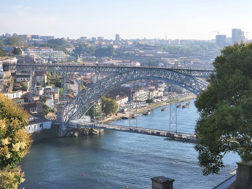 Where to Stay in Porto for Food Lovers: Best Neighborhoods