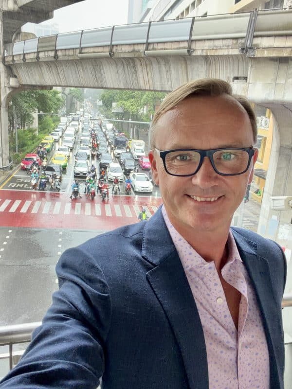 Courtyard by Marriott Bangkok local BTS station